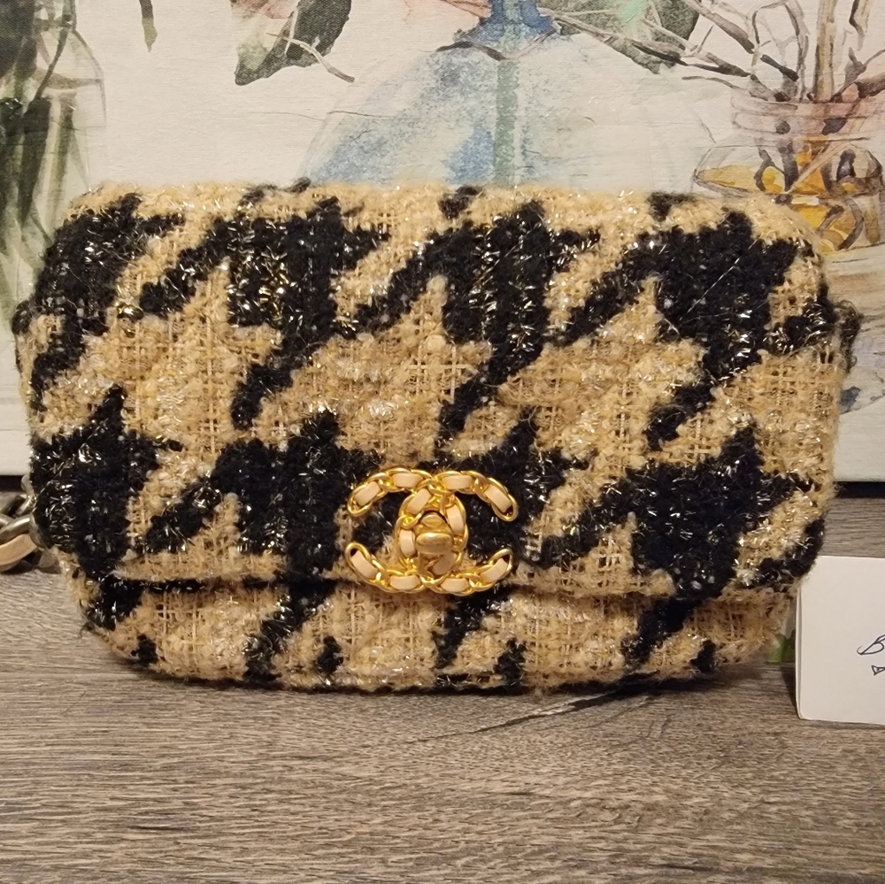 Chanel 19K Tweed Houndstooth Bum Bag/Belt Bag/Shoulder Bag